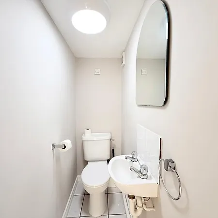 Luxury דירה